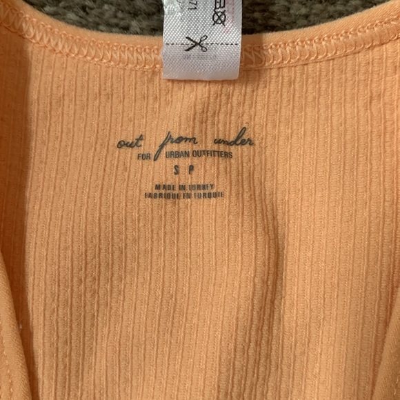 Urban Outfitters Hailey tank - Picture 2 of 5